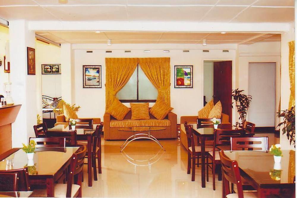 Charlton Kandy City Rest Esterno foto