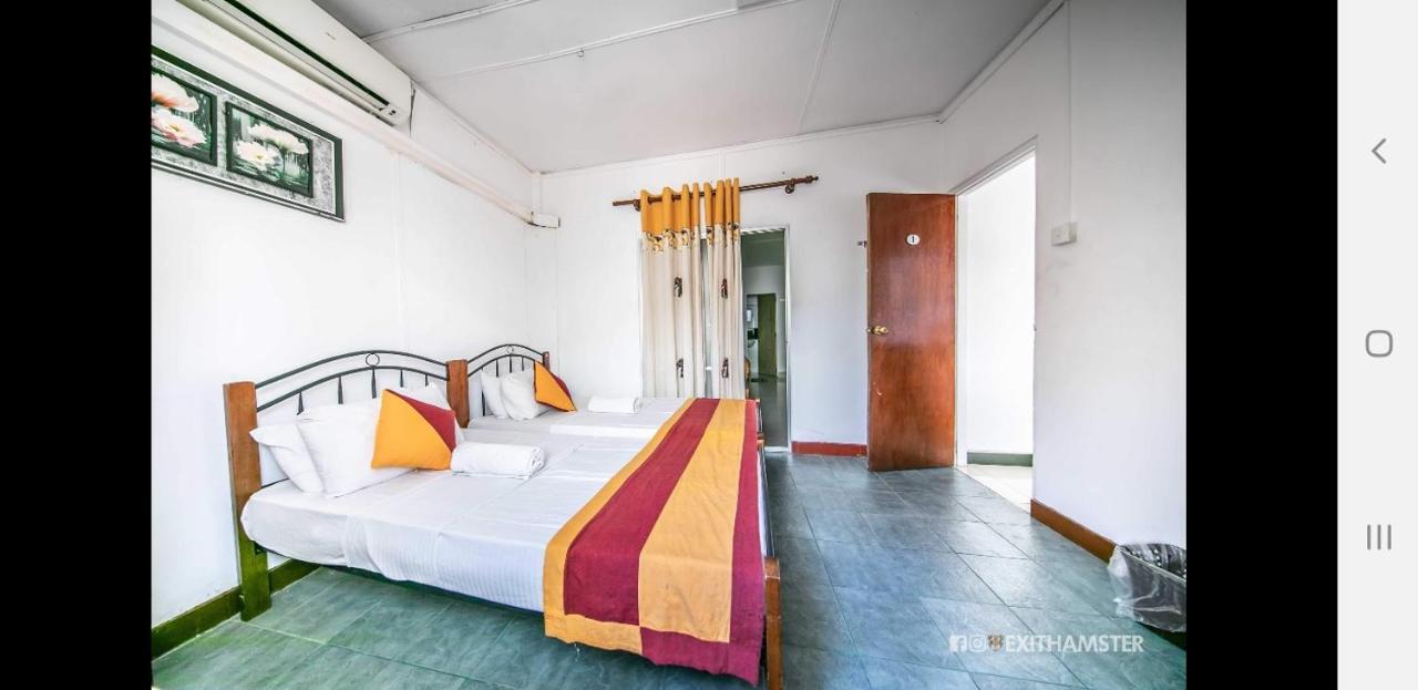 Charlton Kandy City Rest Esterno foto