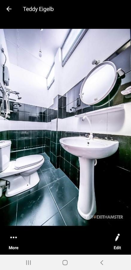 Charlton Kandy City Rest Esterno foto